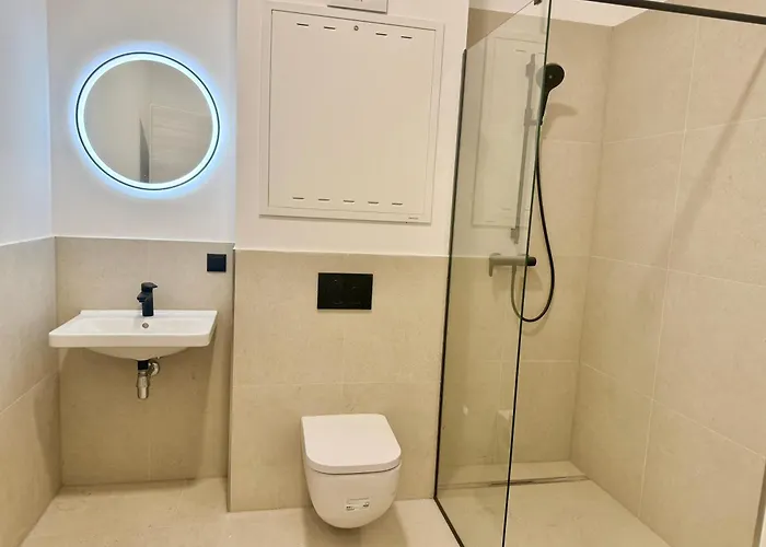 Premium Design With Balcony & Free Parking Βιέννη