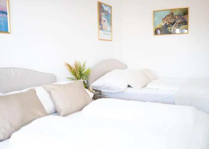 Premium Design With Balcony & Free Parking Βιέννη