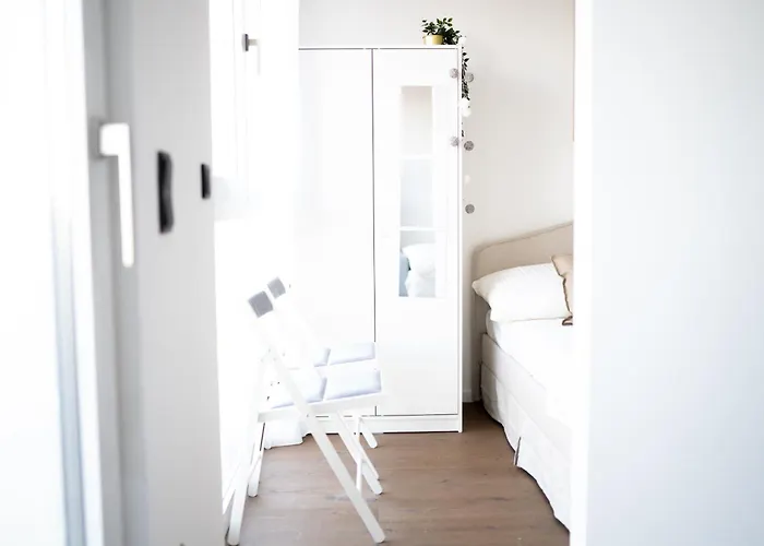 Premium Design With Balcony & Free Parking *