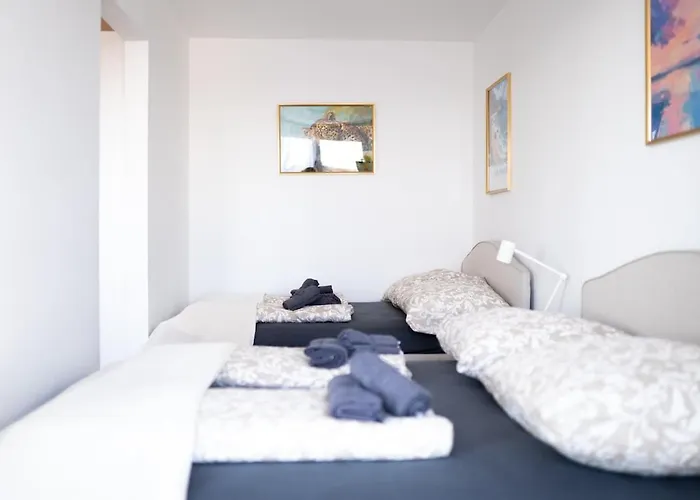 Διαμέρισμα Premium Design With Balcony & Free Parking *